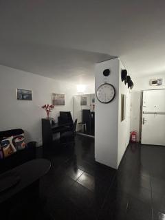 SkyView-Ateneu-Sala Palatului - 1