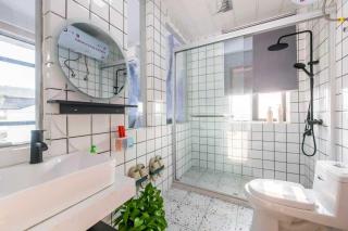 Jingshan Lake Boutique Homestay - 9