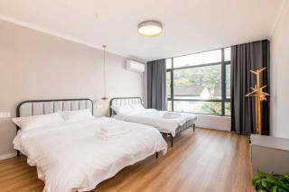 Jingshan Lake Boutique Homestay - 7