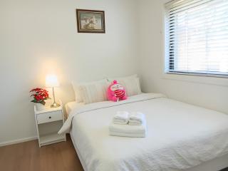 Private Double Room with Desk & Wardrobe 1 - 6