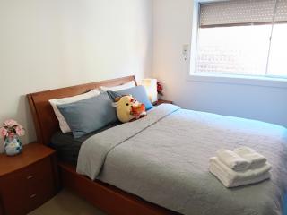 Private Double Room with Desk & Wardrobe 2 - 6