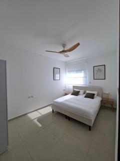 Histadrout street 3 bedrooms central Ashdod - 4