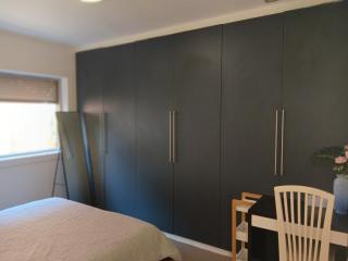 Private Double Room with Desk & Wardrobe 2 - 4