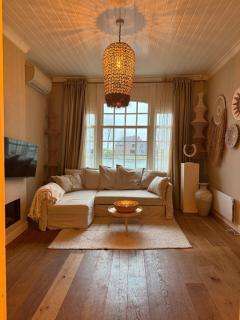 White cottage on the Vecht! Beautiful surroundings - 3