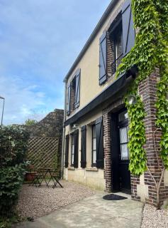 Victory Cottage Omaha Beach - 2