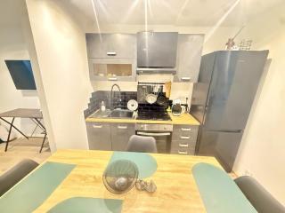 Shaynez YourHostHelper - 1