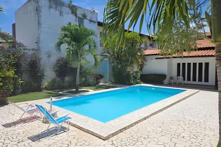 Refúgio com Piscina: 3 Quartos, Conforto Total! - 1