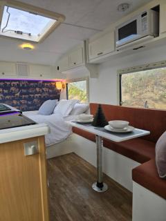 Goat-Island Beach front get-away - 7