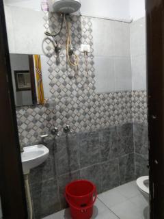 Milan, Khatushyamji - 5