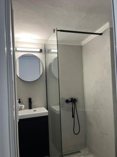 Modern & Comfortable House - 2