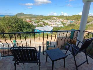 Zeus Estate Guest House 2 - 9