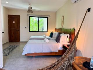 Esencia Valladolid Hotel - 1