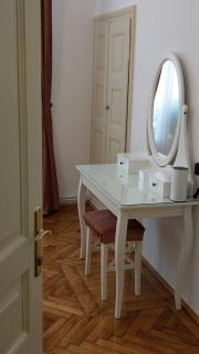 Elfriede 1912 two bedroom apartment - 9