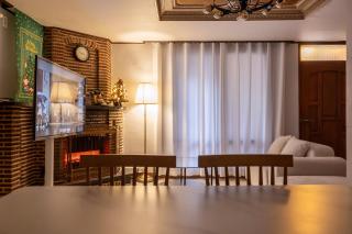 경복궁 광화문 명동 종로 동대문 홍대 지하철 도보3분 방3 침대5 10명 가족 단체 가능 - 4