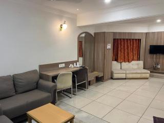 HOTEL GALAXY SURAT - 2