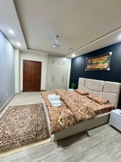 Aesthetics Stays - 2