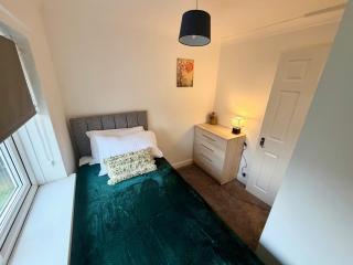 3 Bedroom house Billingham Work-stays - 6