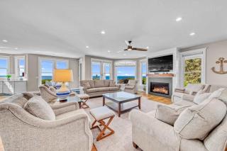 South Haven Luxury Lakefront - Panoramic Lake Views - 0