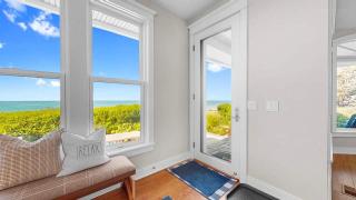 South Haven Luxury Lakefront - Panoramic Lake Views - 6