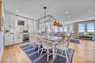 South Haven Luxury Lakefront - Panoramic Lake Views - 1