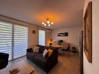 Mini-villa with swimming pool in Bonifacio residence - 5