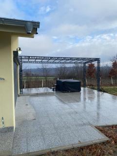 Lakeview Apartment & Spa - 2