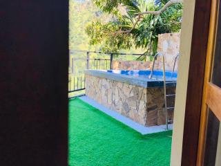 Wood Palace Ella - 1