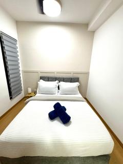 Urban Hideaway Splash Mania - 1