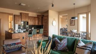 Powell by AvantStay Secluded Home only 10 Mins from DT Bend w Hot Tub - Bend - 5