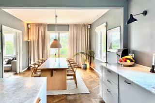 Luxury Villa by the Ocean with Cinema - 2