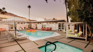 The Wesley by AvantStay A 10 BR Private Boutique Hotel Experience in the Heart of Palm Springs - 3