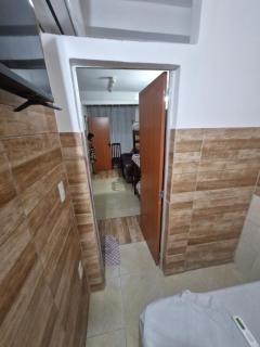 Flat na Praia de Itapuã no Terreo com AR-Condicionado - SEM TAXAS - 8