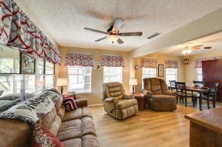 Papas Lakefront Hideaway - 5