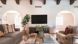 Charming 5BDR Hacienda w Pool Fire Pit Billiards La Casona by AvantStay - 1