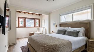 Bay View Buyout A by AvantStay Mission Beach Home on the Sand Sleeps 20 - 5