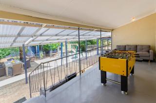 Hills Wineries BBQ Hiking Kids Airport - 8