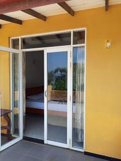 Coral Crest Villa & Restaurant - 6