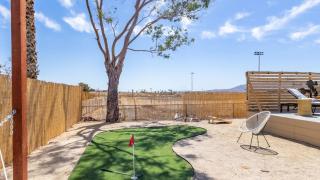 Carmella by AvantStay Modern JTree Home w Large Outdoor Area - 8