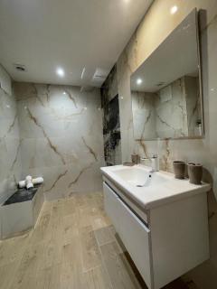 Marina luxury apartment - 9