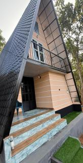 Zerahs Villa - Athirappilly - 9