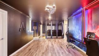 Ever After by AvantStay Pop Culture Design Pool - 4