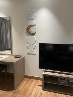 Boho Cozy Escape in Quiet Neighborhood - 8