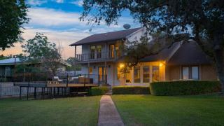 Travis by AvantStay Waterfront Lake Retreat - 0