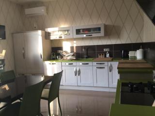Villa Castalie - Maison de maître, grande piscine et jacuzzi, classée 5 étoiles - 2