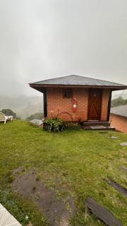 Cabanas Mountain nas montanhas de campos do jordão - 3