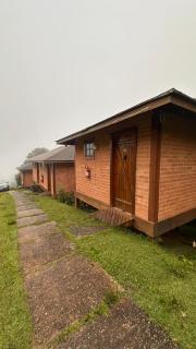 Cabanas Mountain nas montanhas de campos do jordão - 0
