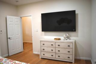 5BR Luxury Retreat in Private Gated Community - 2