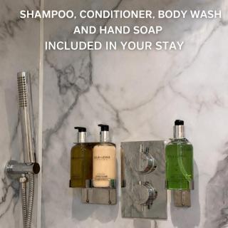 Fullabrook Farm Retreat, The Shepherdess Hut - 4