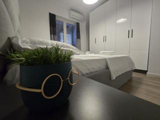 Enzo CozyApartments-Wilson Square - 8