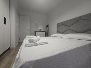 Enzo CozyApartments-Wilson Square - 7
